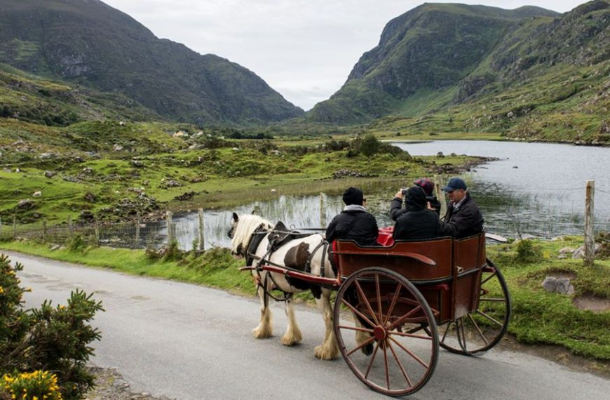 Killarney jaunting car tours -Categorie/Excursies & activiteiten Ierland