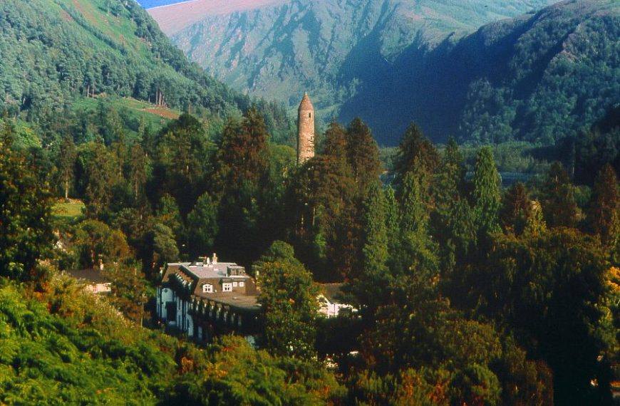 Glendalough Hotel - Glendalough -Categorie/Accommodatie Oost-Ierland