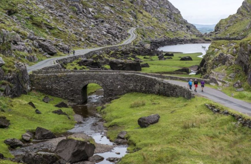 Gap Of Dunloe wandelen vanuit Killarney -Categorie/Excursies & activiteiten Ierland